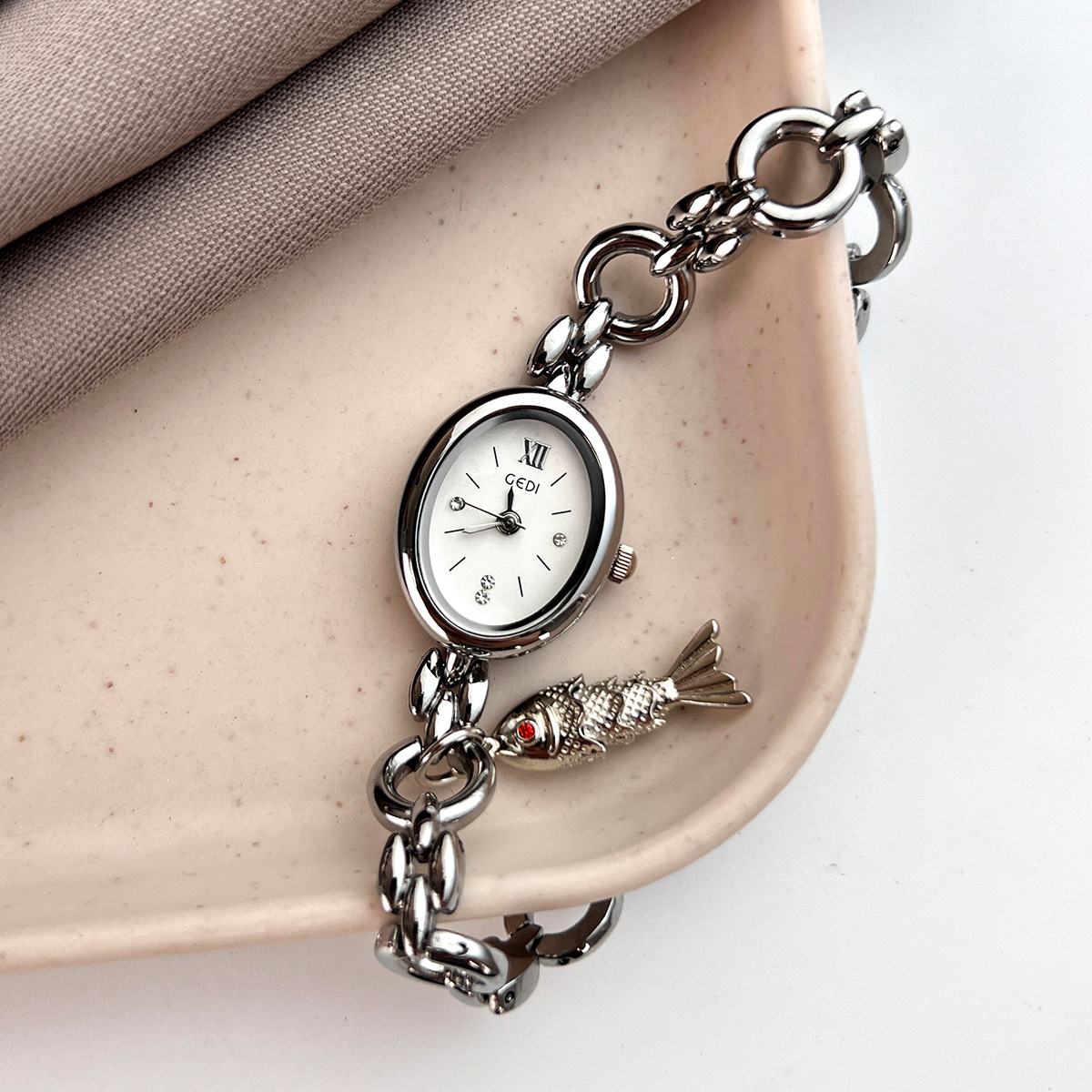 Montre élégant